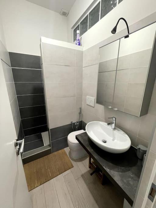 Domus Art Suites Merulana Rome Extérieur photo